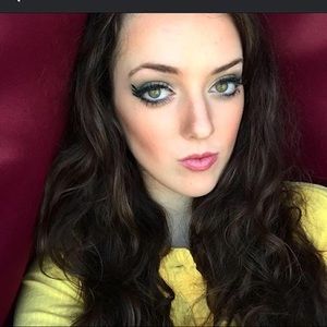 Meet your Posher, Crystal